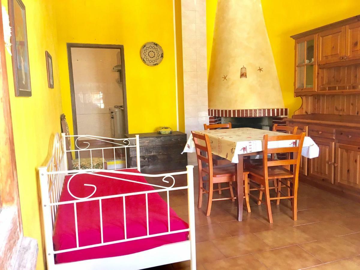 Apartment Romina Tergu Bagian luar foto